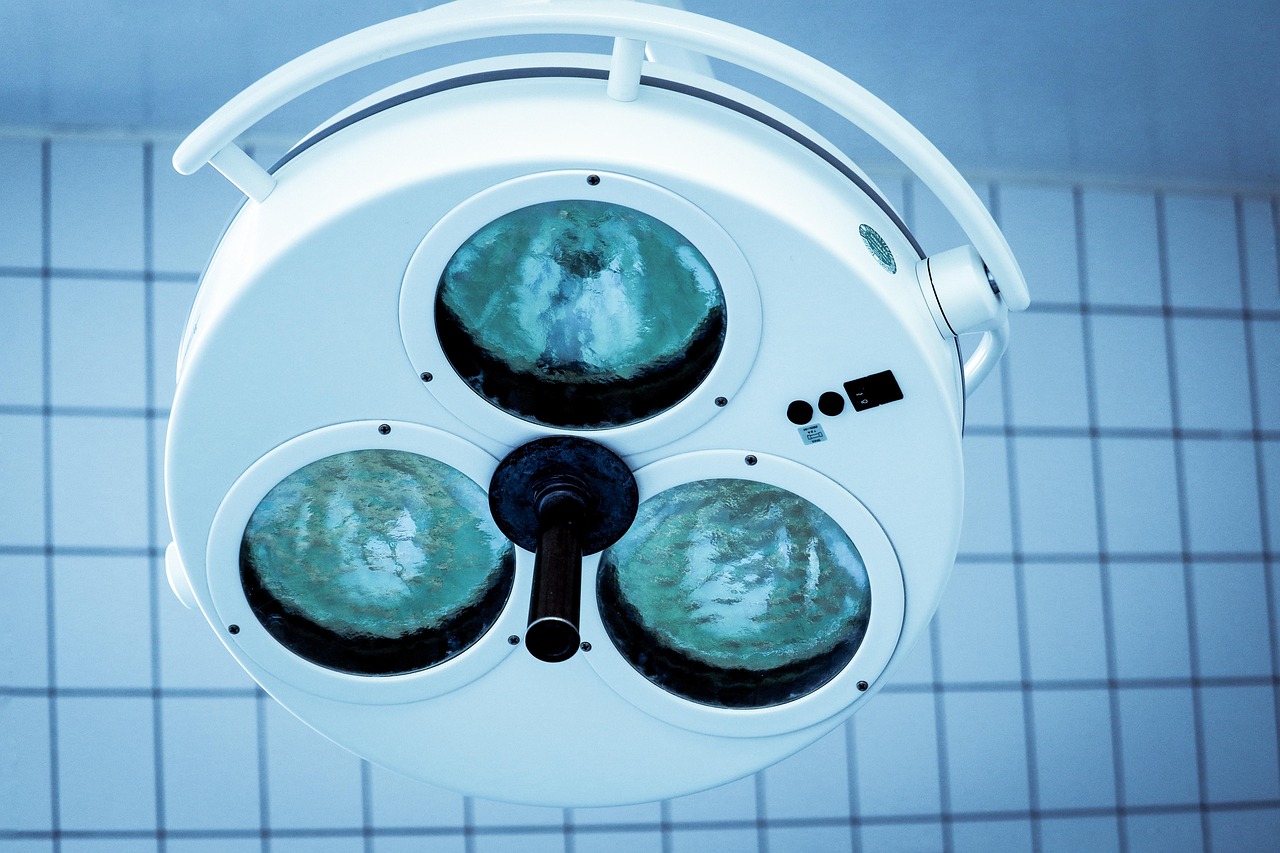 网站代实名实名账号：实名账号的发展趋势和未来展望